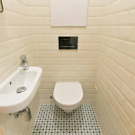 Kralovske Apartma Kolonada * פודבראדי