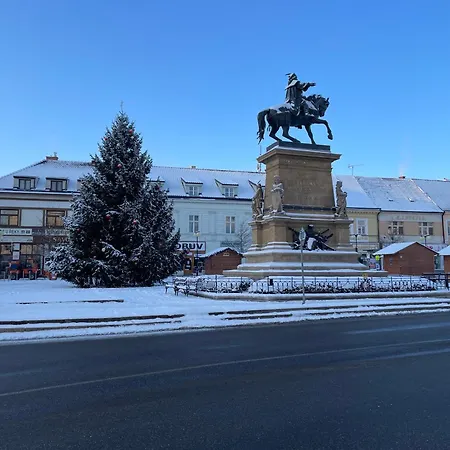 Kralovske Apartma Kolonada Lejlighed *