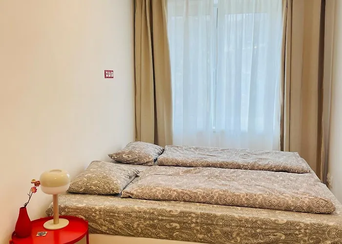 Lägenhet Kralovske Apartma Kolonada